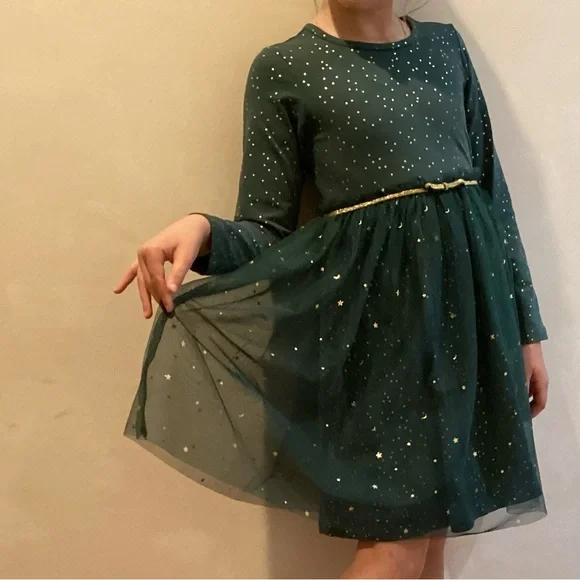hanna andersson green dress Hanna Andersson tank dress with yellow lemons, green leaves, pink flowers and pockets. Size 10
